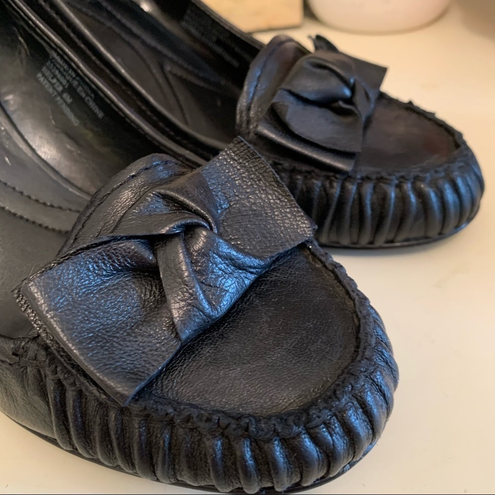 Naturalizer black leather bow shoes size 6M - Picture 7 of 9
